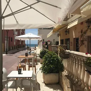 Affittacamere Macavi, Rota